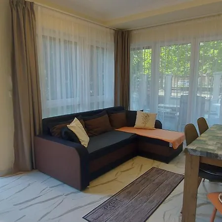 Balatoni Aranyparti *